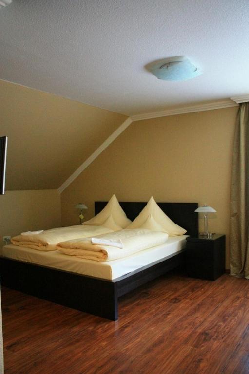 Hotel Bayerisches Landhaus Bielefeld Pokoj fotografie