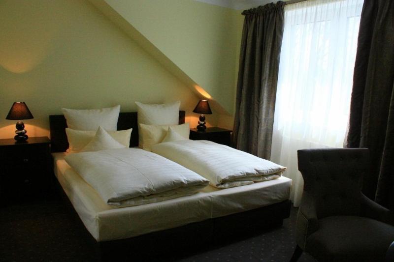 Hotel Bayerisches Landhaus Bielefeld Pokoj fotografie